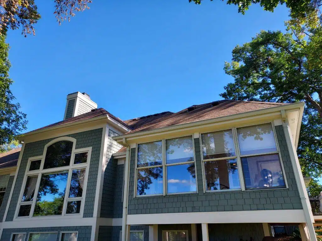 Window Replacement and Repairs Look no further! Our expert team specializes in providing high-quality window replacement solutions tailored to your needs. Whether you're aiming to enhance energy efficiency, elevate your home's curb appeal, or improve indoor comfort, our Twin Cities window replacement team has got you covered. Window Replacement Vadnais Heights, MN